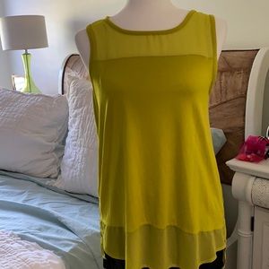 Vince Camino Lemon  Green Top size Small